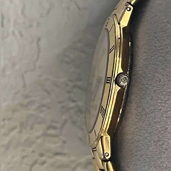 Classic GUCCI 3300 M 18K Gold Plated champagne dial; Men’s watch.